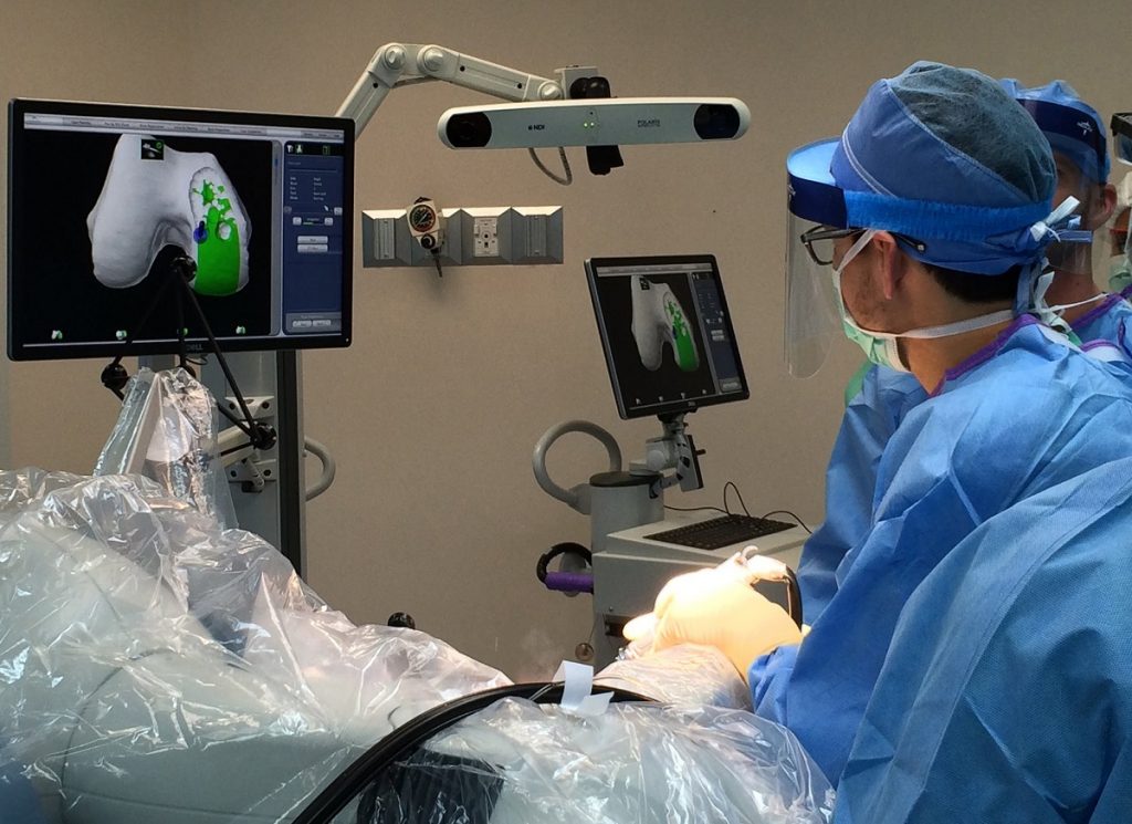 Comparison Between Zeus Robotic System and Da Vinvi Surgical Procedure